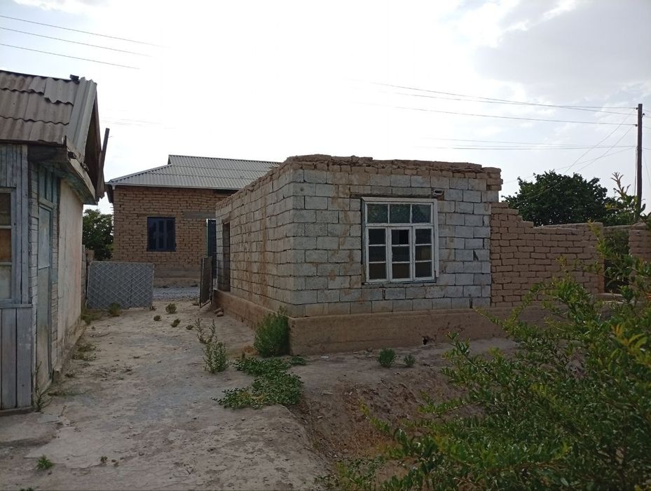 dalaxovli sotiladi