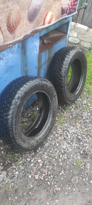 Продам покрышки зимние