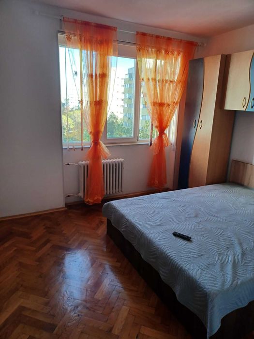 Inchiriez ap 2 camere