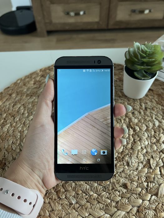 HTC One M8 – 16GB, funcțional, alumini