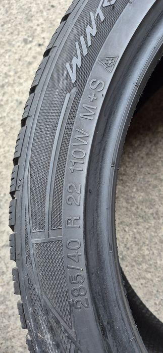 4 anvelope iarna Vredestein,fata 285/40/22,spate 325/35/22.Pret pe buc