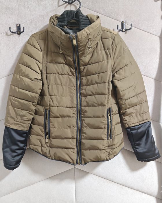 Geaca ESPRIT marimea S/M pret 25lei