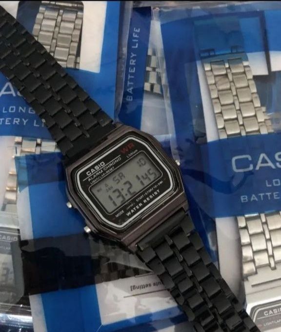 Часы casio в разных цветах