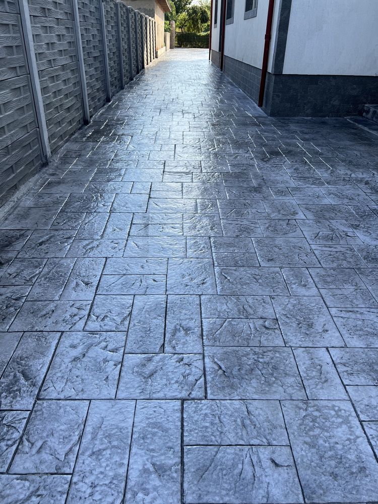 Beton amprentat și maturat premium
