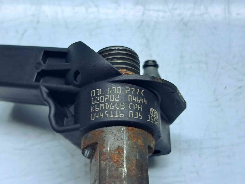 Injector Volkswagen Transporter 5 Facelift [Fabr 2004-2013] 03L130277C
