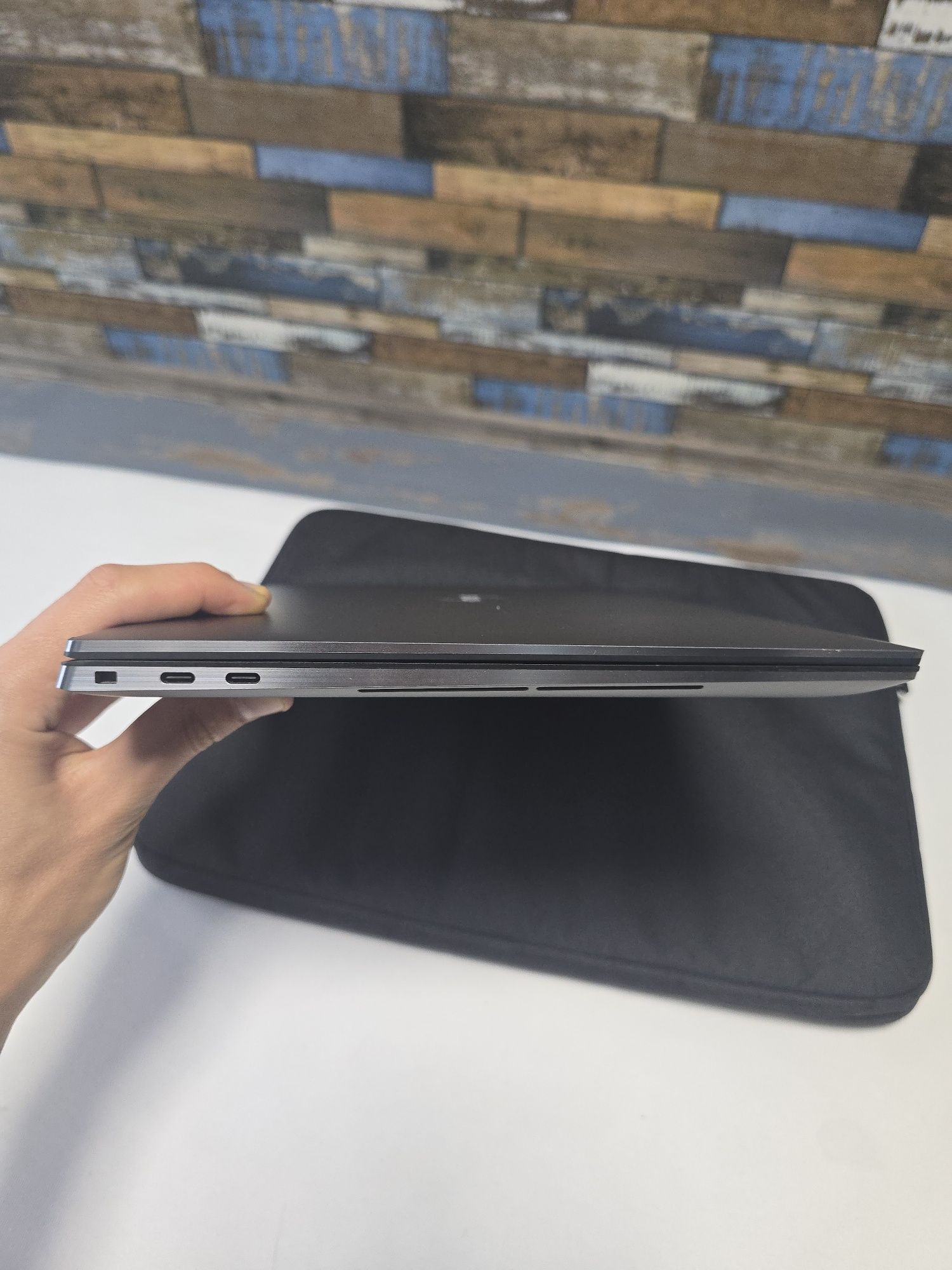 Dell precision 5550 в отлично състояние