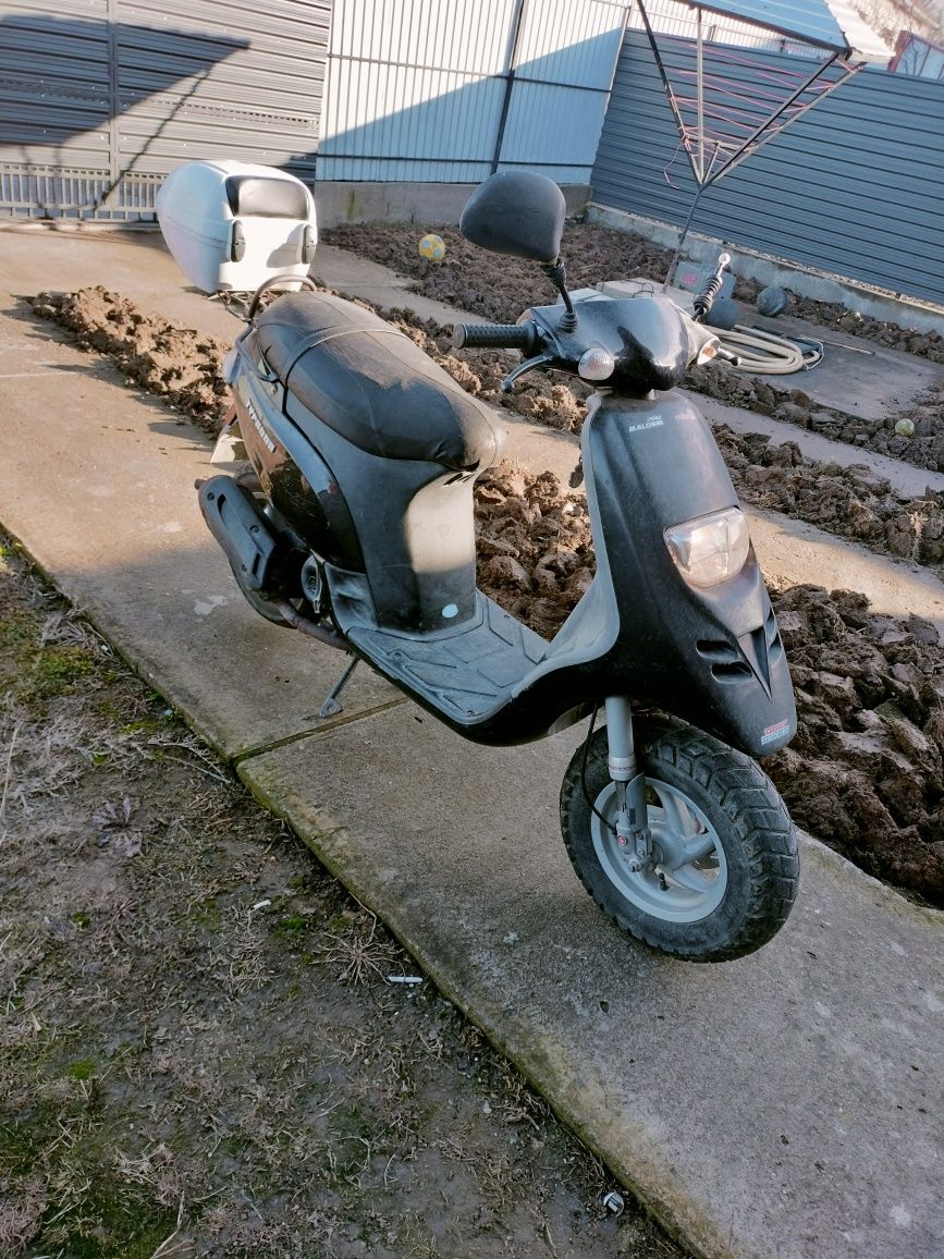 Scuter Piaggio thypoon