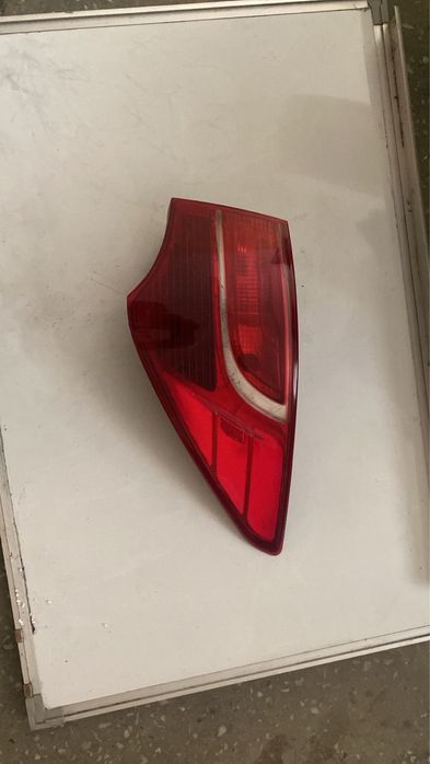 Задняя правая фара на Hyndai Santafe 3 2012 год