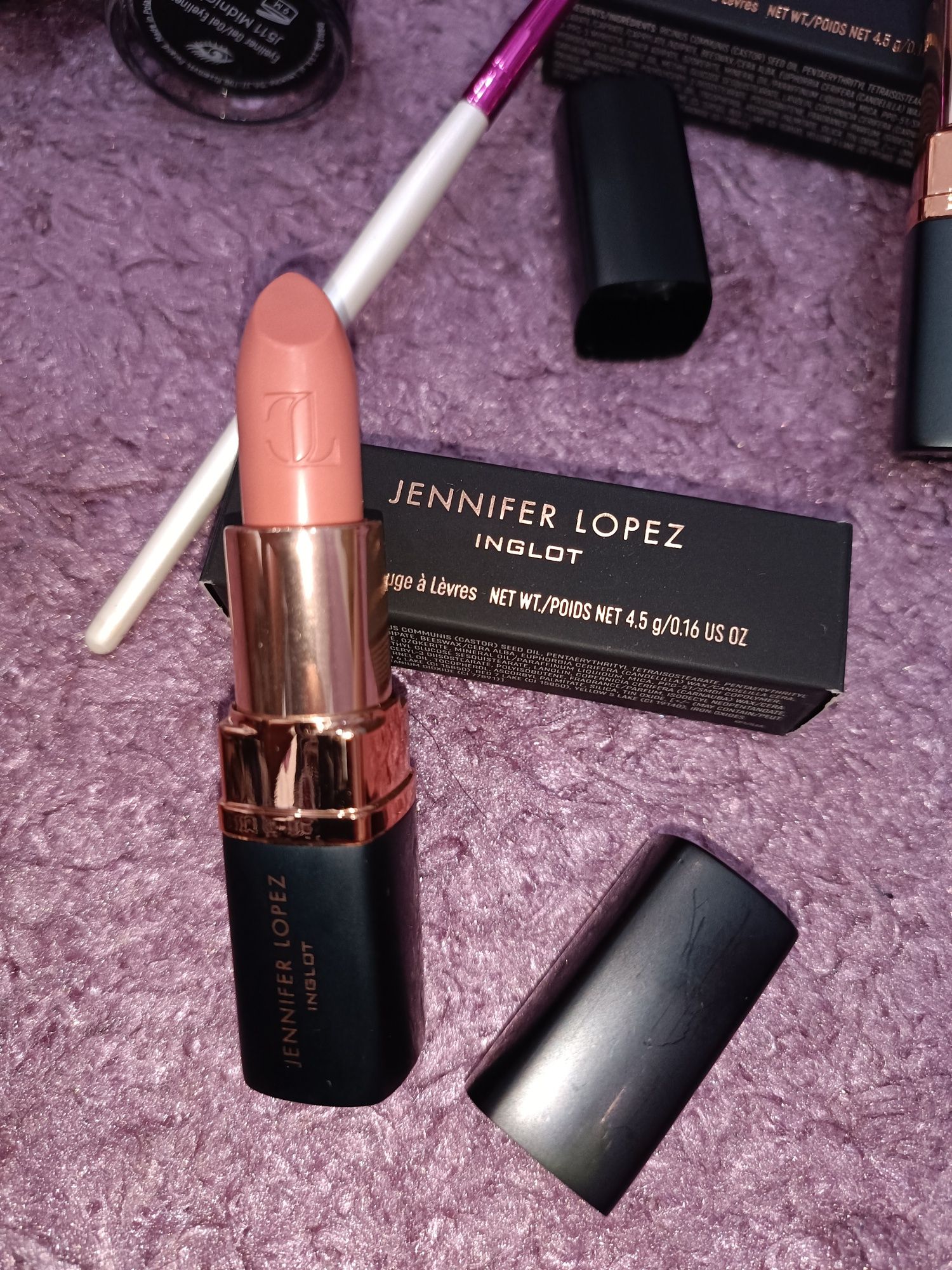 Гримове на Jennifer Lopez за INGLOT