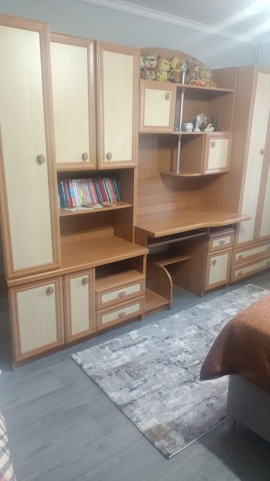 Mobila dormitor maro/crem