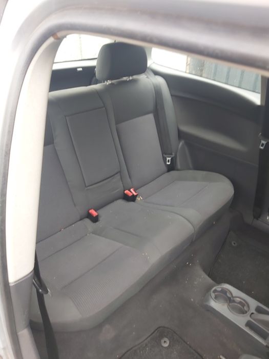 Vand urgent Polo 2004 cu numere rosii