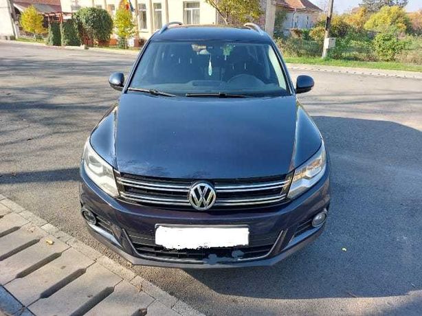 Vând Volkswagen Tiguan , an 2016, pret 15,500 euro negociabil.