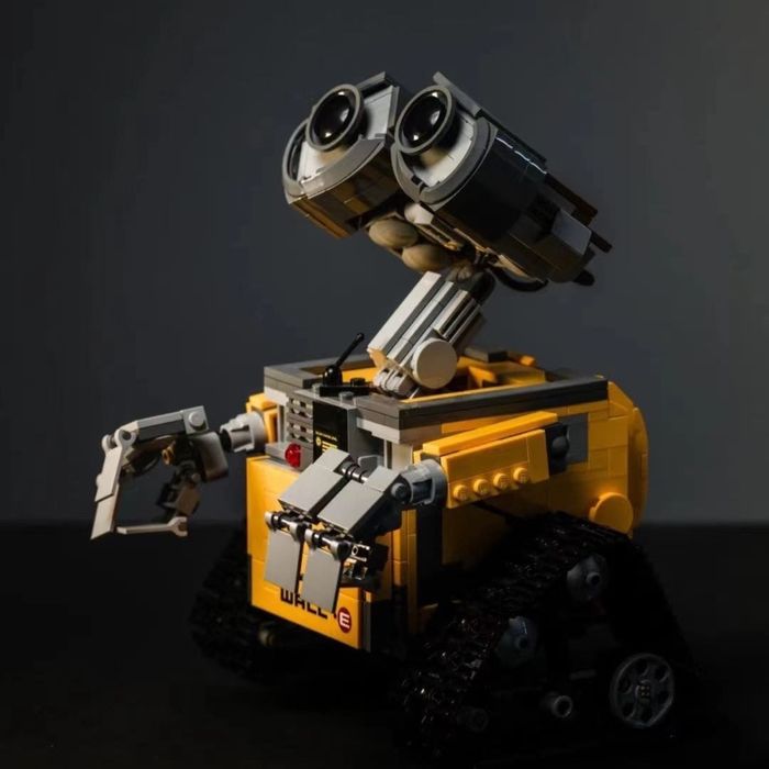 Робот-конструктор Wall-E