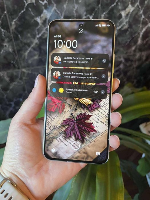 Xiomi 13  8GB RAM 256 GB ROM