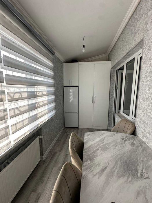 СРОЧНО !! Продается квартира в Яшнабаде 2/8/8 ( 70 кв/м ) Новостройка