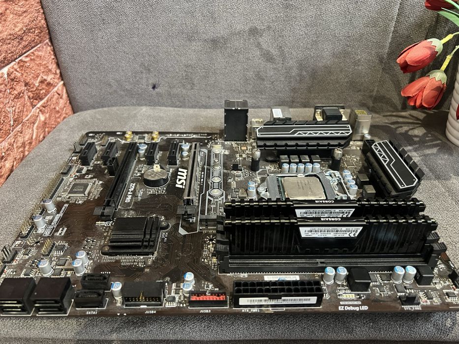 MSI Z270-A PRO + Intel Core i5-7400 + 16GB Corsair Vengeance DDR4