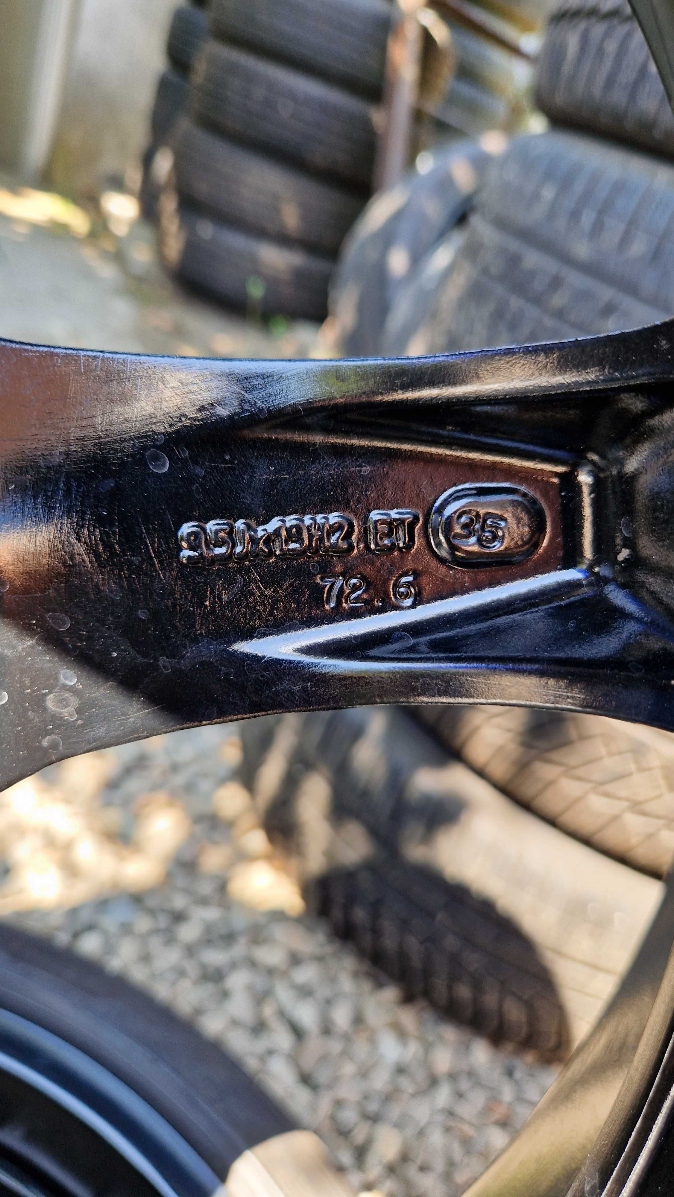BMW  спорт пакет 19 цола 255/35/19 8,5J и 9,5J ET35