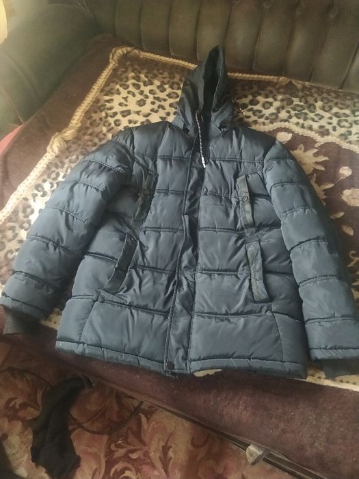 Продам куртку большого размера зимнюю