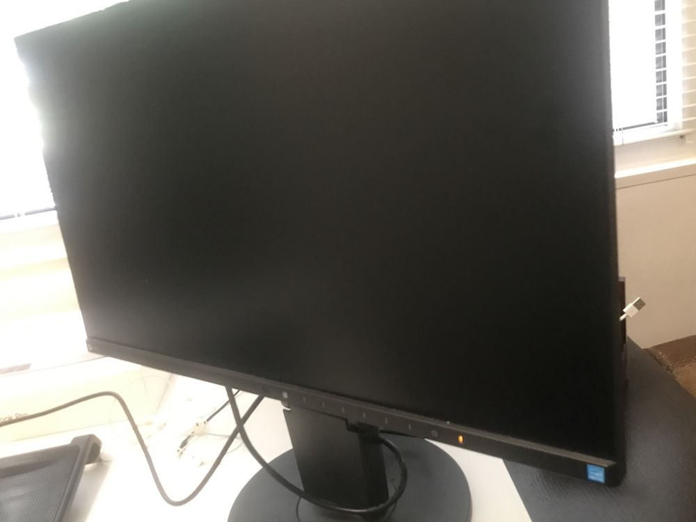 Професионален Монитор Eizo 24 Съвсем нов!