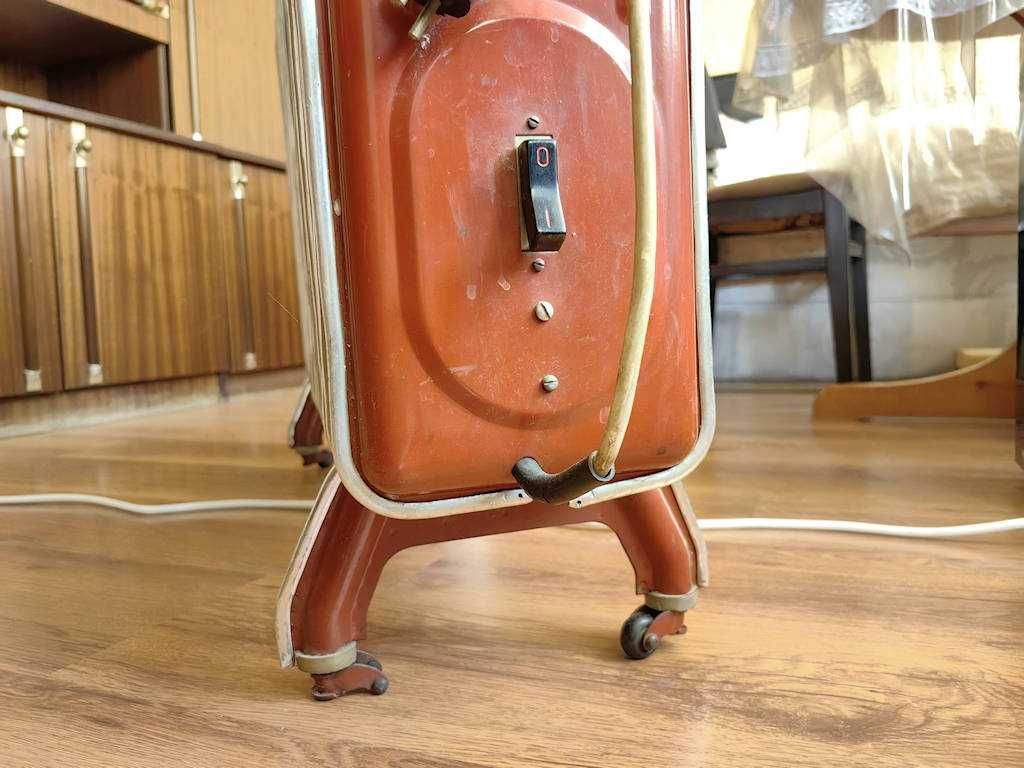 Маслен радиатор 2500 W