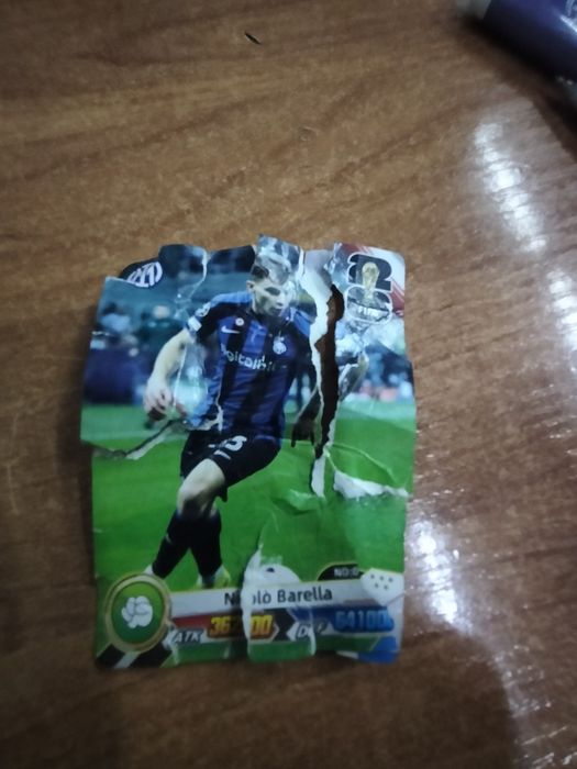 футбпл картачка с автагорафам меси и ранолдо