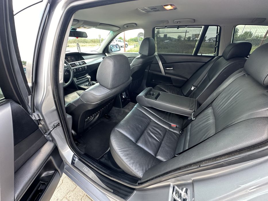BMW e61 530xd manual 2007