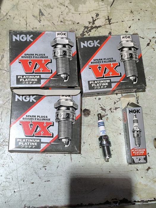 Запалителни свещи ngk