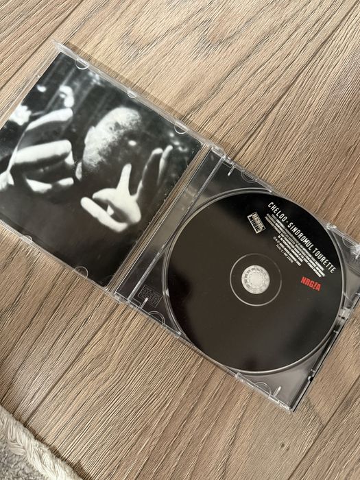 Albun cheloo sindromul tourete semnat