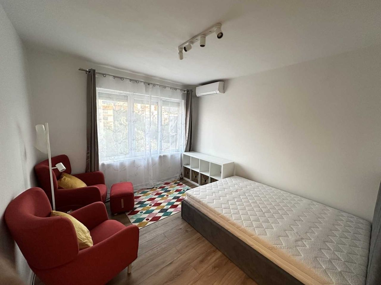 Дава се под наем Двустаен апартамент в София, Лозенец - 41 кв.м за 550 € - Снимка #4