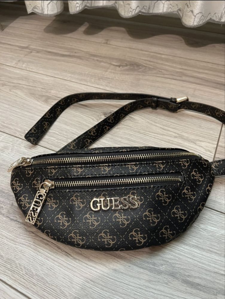 Borsetă Guess Nouă
