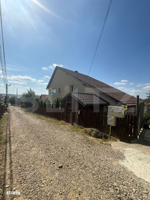Casa/Vila multifunctioanala  230 mp utili, 520 mp teren, zona Burdujen