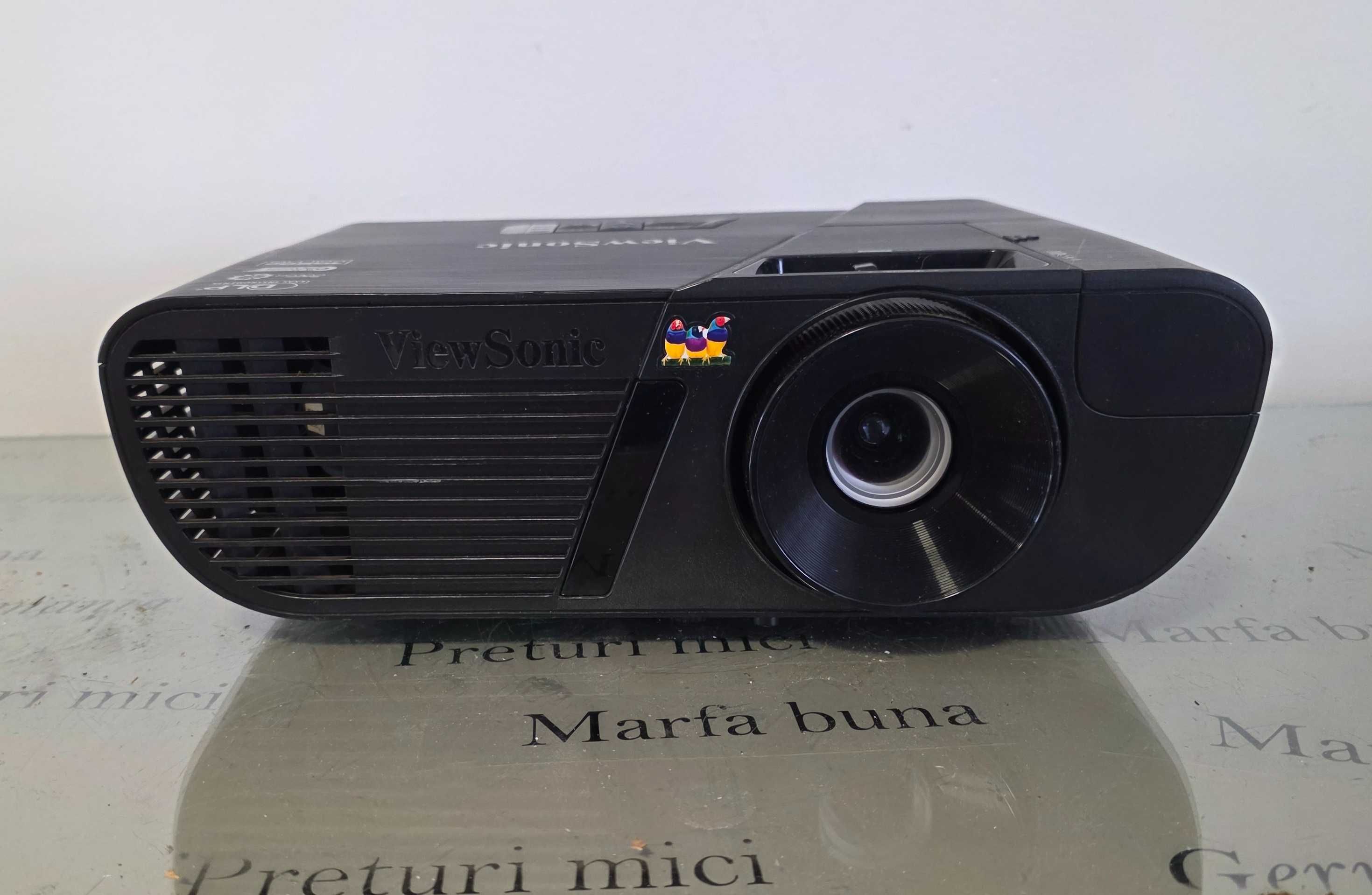 Videoproiector FULL HD cu hdmi - Viewsonic - lampa arsa