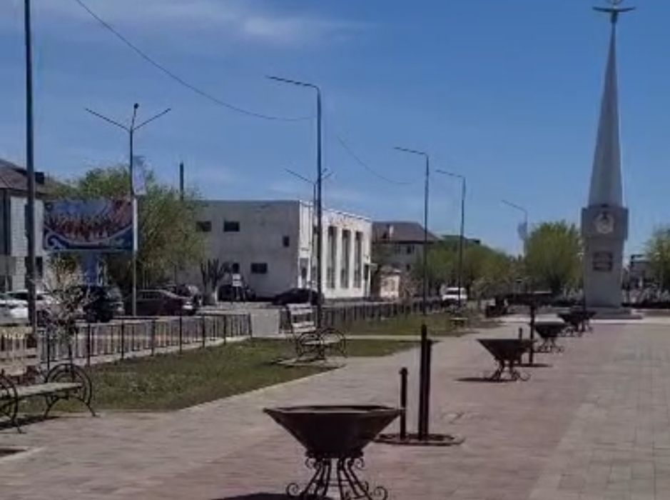 Продам магазин (Адм-здание. Бизнес-центр) пос Каражал( Улытауская обл