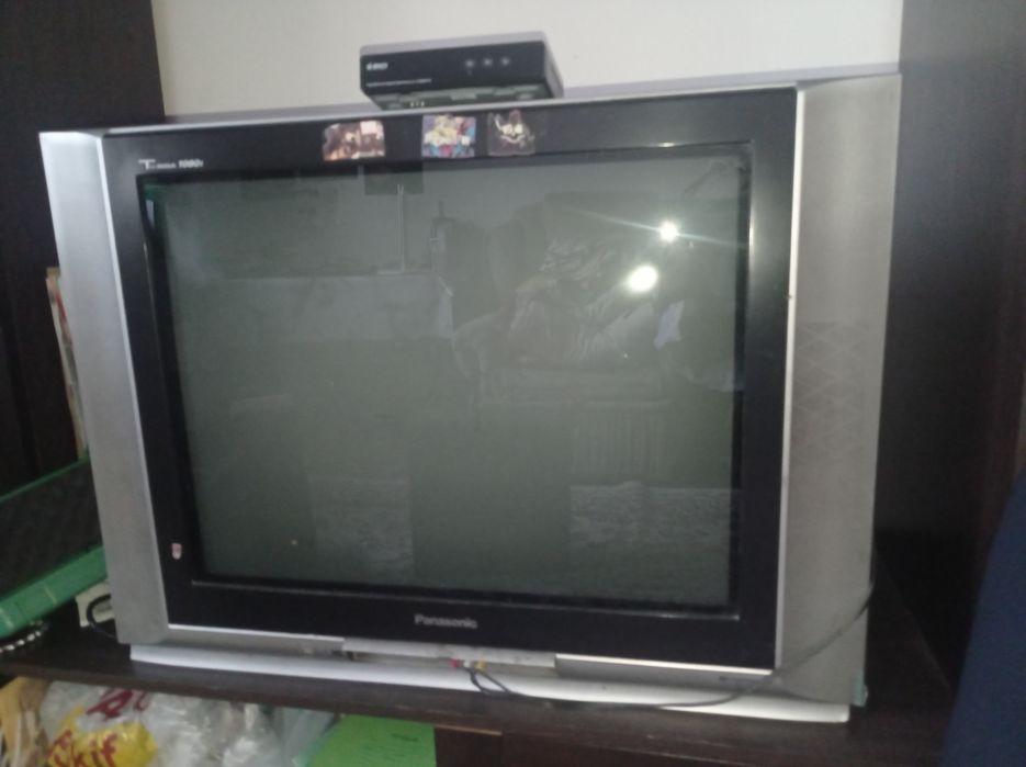 Продам телевизор