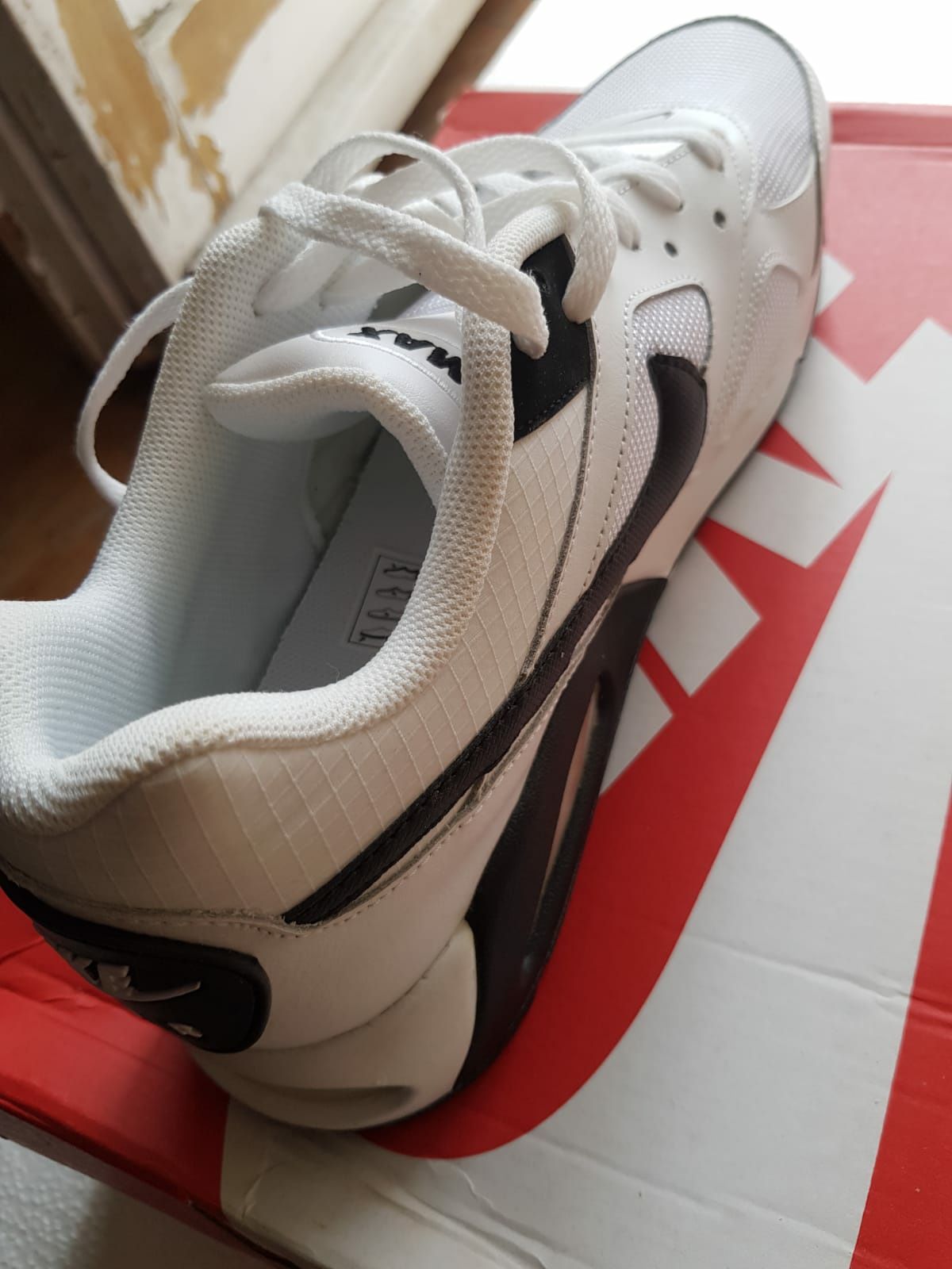 Vand Nyke AirMax 46 Noi Originali 100% cumpărați din Anglia 150 Lire