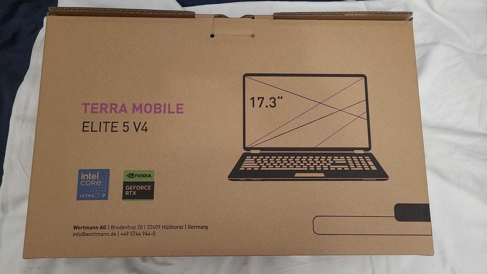 laptop Gaming cu Ultra 9 275HX , cu RTX 5070 , 32 gb nou