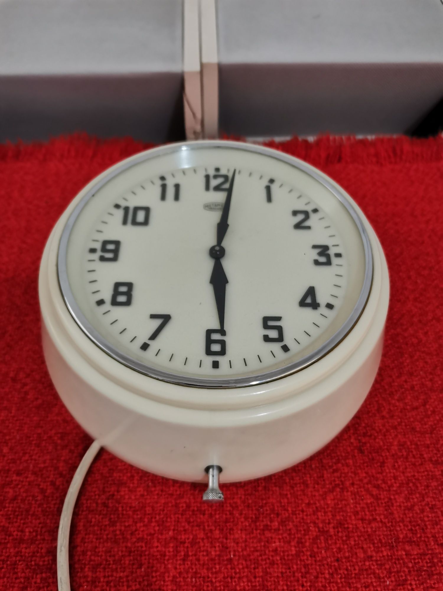 Ceas perete Metamec Dereham electric