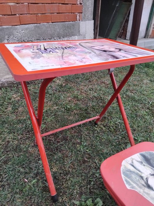 Детска масичка и стол