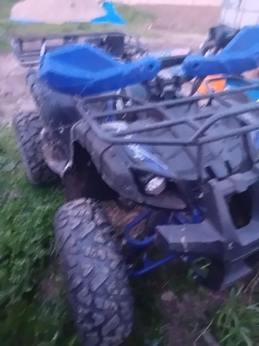 Vând ATV.      125
