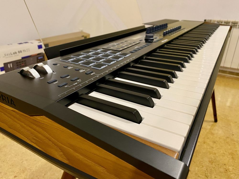 Arturia KeyLab 88 MkII Black edition + стойка (MIDI keyboard)