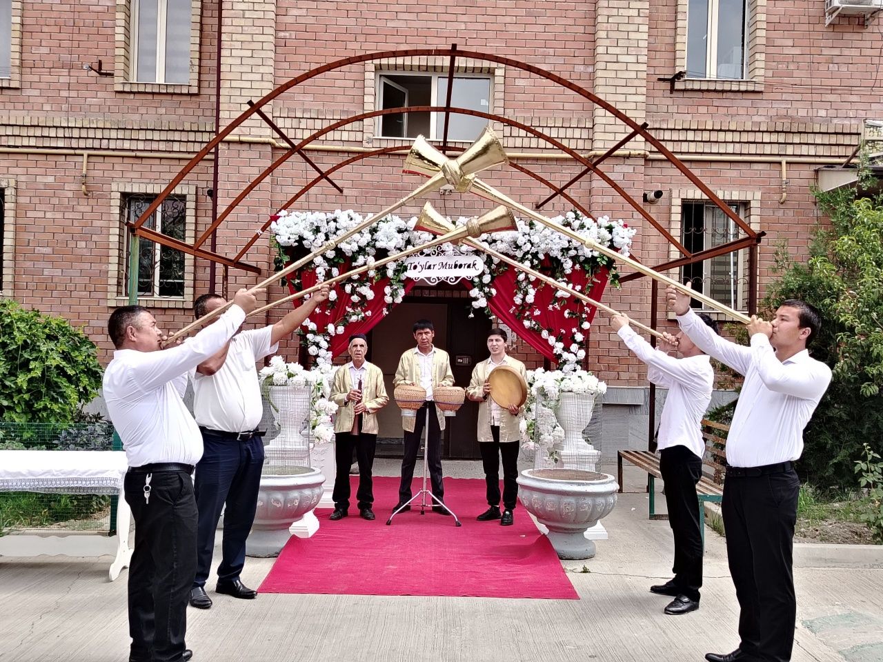 Karnay surnay xizmati milliy ansambili doimo to'ylaringizda