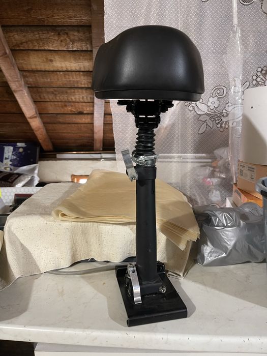 Седалка за тротинетка