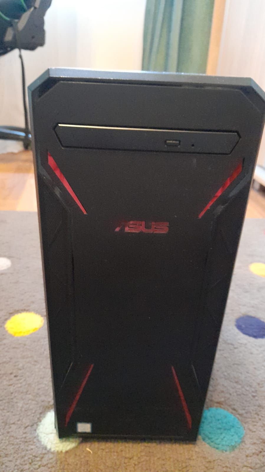 Vând urgent PC Asus i5