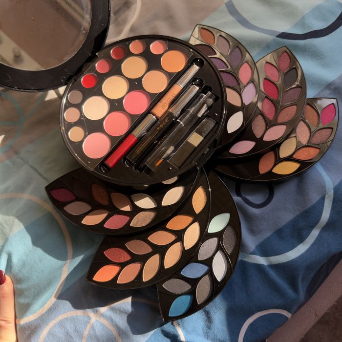 Douglas палитра