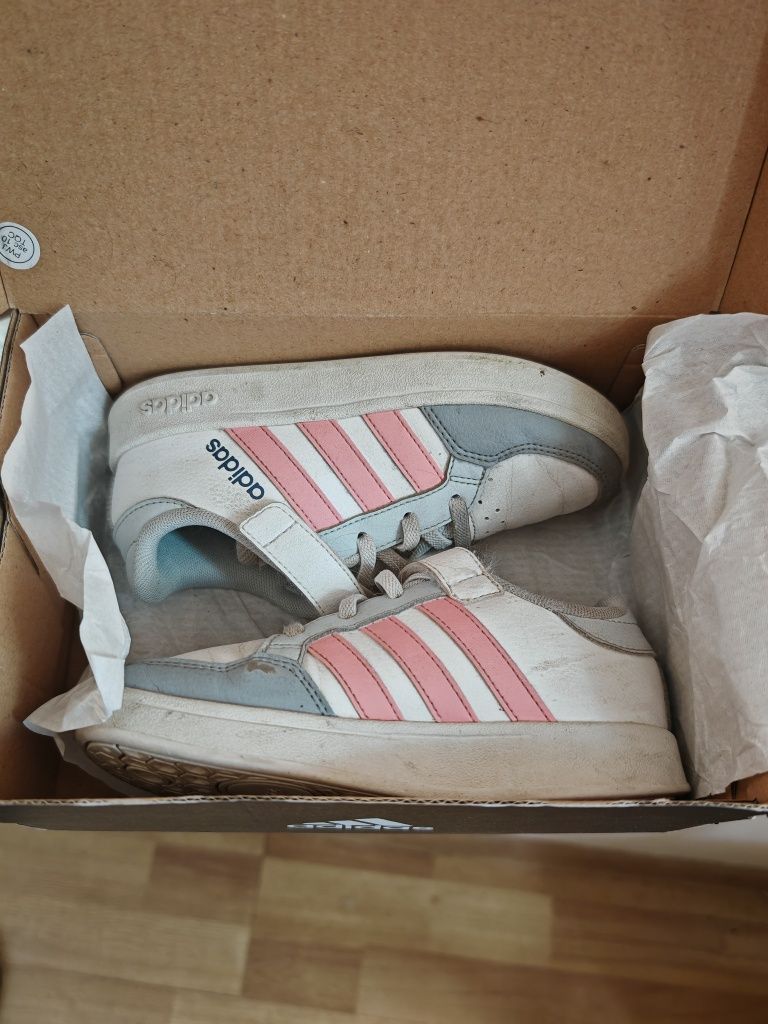 Маратонки Adidas