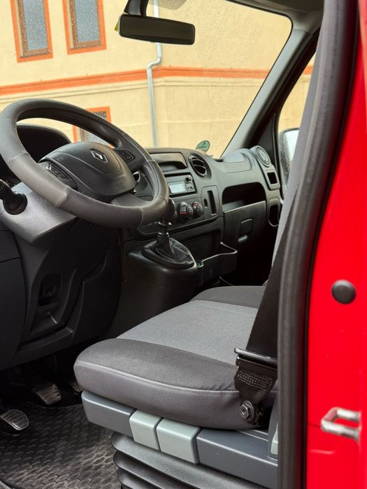 Renault master 10 paleti impecabil 2018  se poate pune și lift