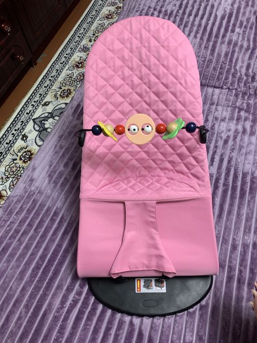 Продаю шезлонг очень хорошее состаяние удобное