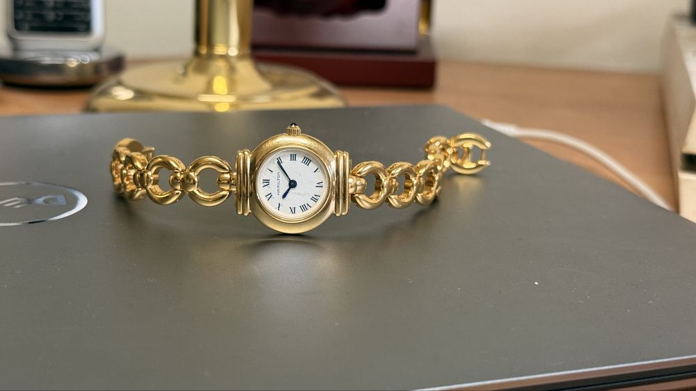 Hamilton dama quartz superb