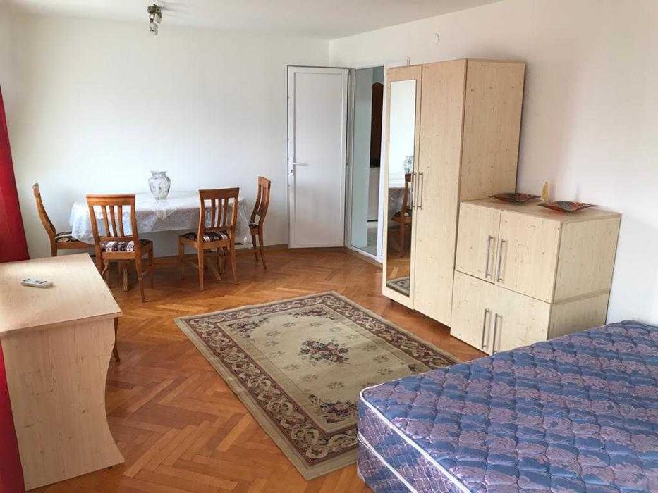 De inchiriat apartament cu 3 camere Copou -Gaudeamus