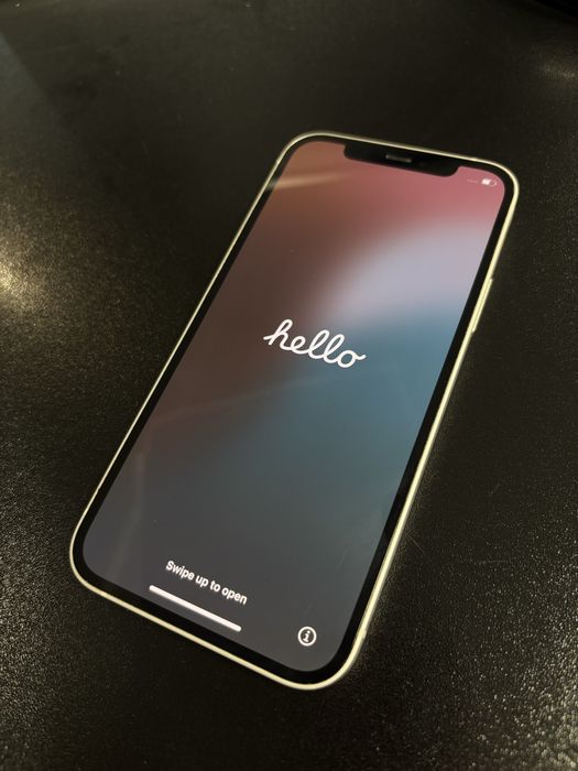 Iphone 12. В хорошем состоянии, изъян нет